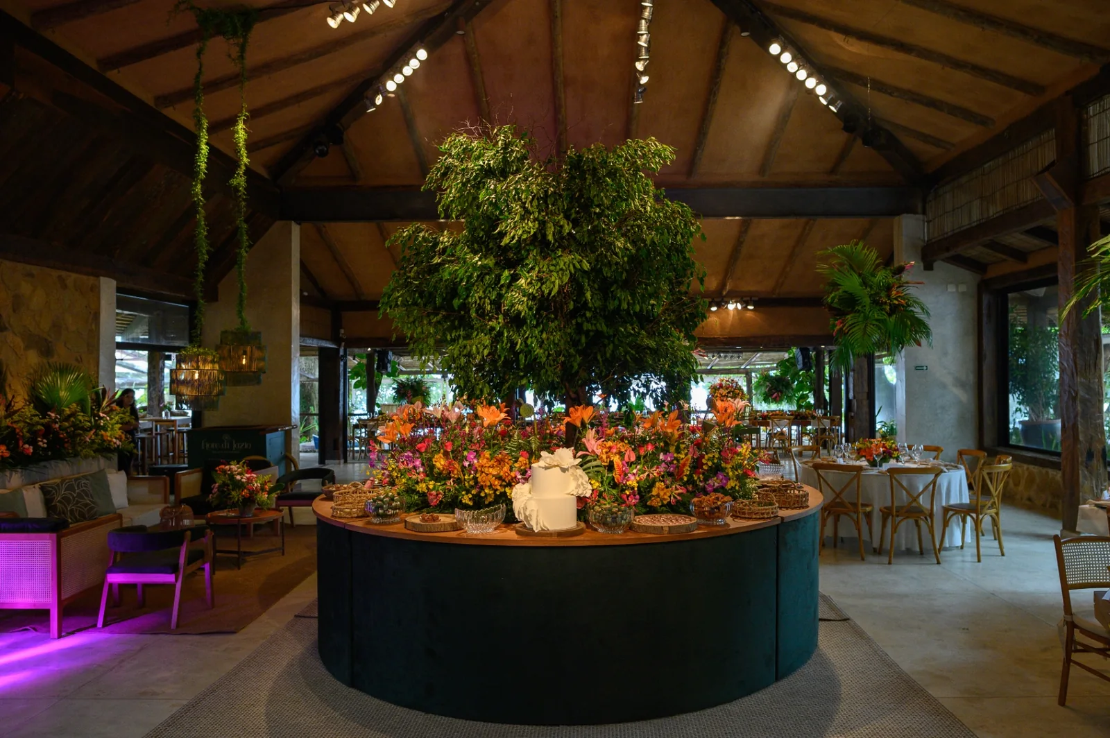 Lebbeke wedding dessert table Gabriela & Guilherme Vila Salga
